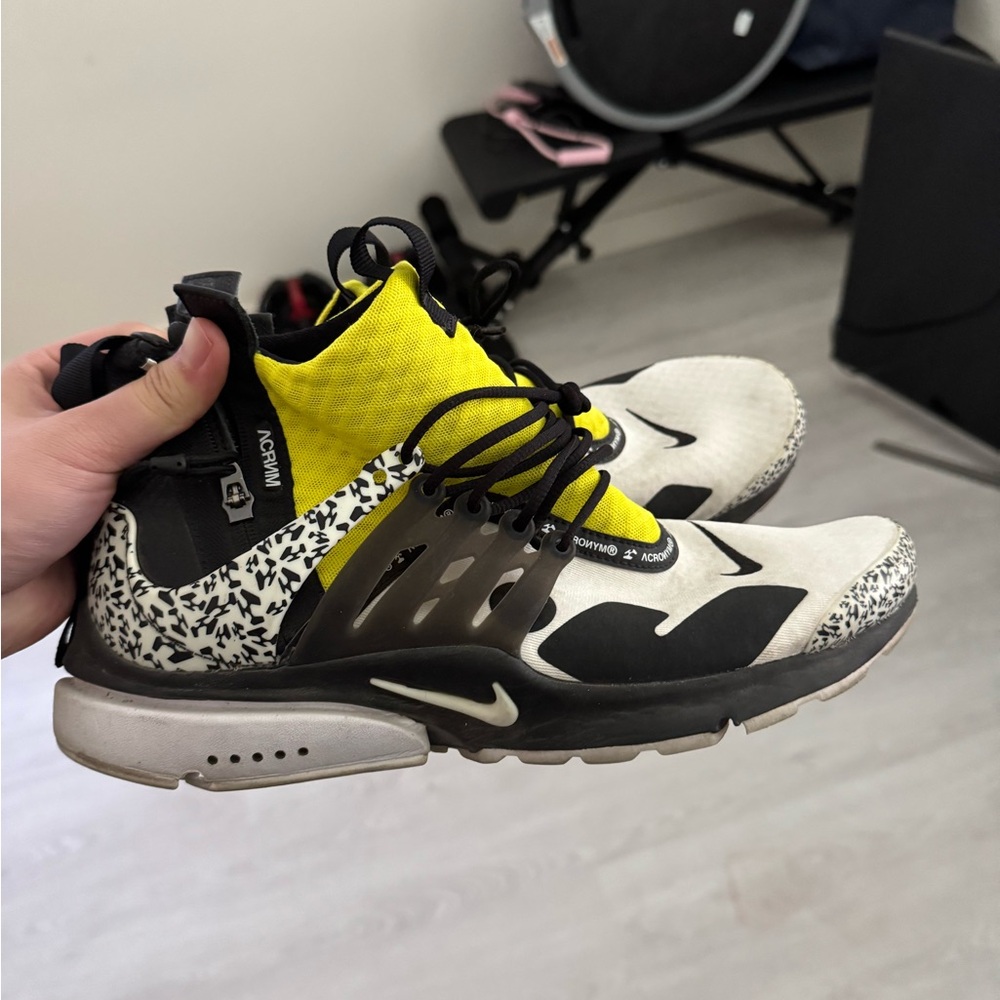 Nike Acryonm collbration size 11